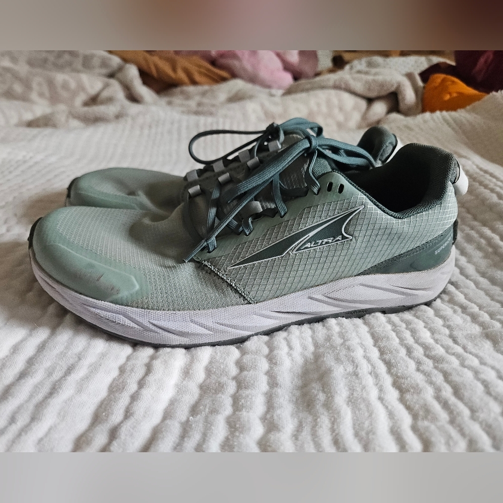 ALTRA Superior 6 Size 9.5 Women's - Picture 3 of 5